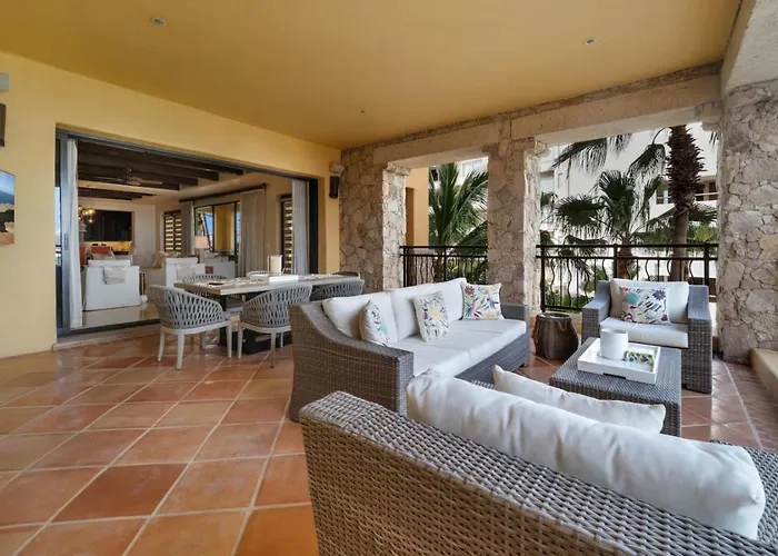 Hacienda Club, 5-star, Beachfront, Sleeps 8 * Cabo San Lucas