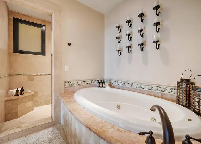 Hacienda Club, 5-star, Beachfront, Sleeps 8