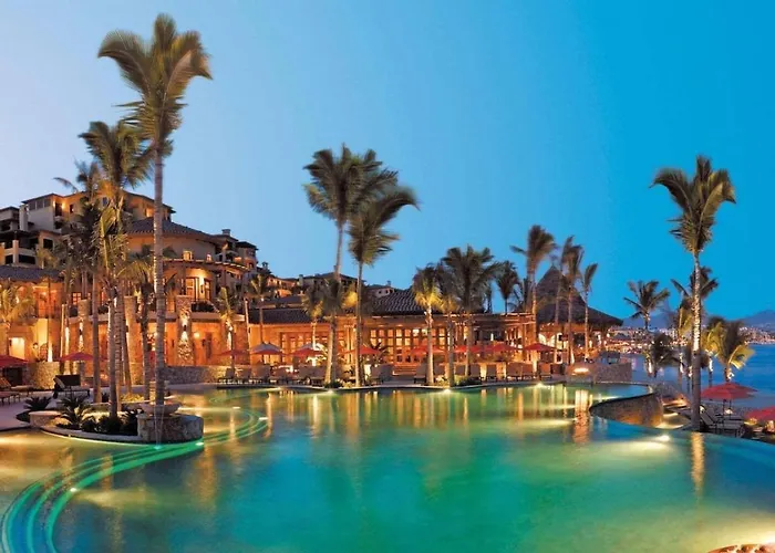Hacienda Club, 5-star, Beachfront, Sleeps 8 Cabo San Lucas