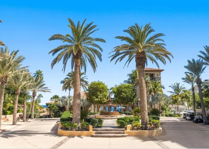 Hacienda Club, 5-star, Beachfront, Sleeps 8
